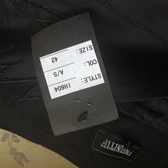 NEW LISTING Dressy skirt - Picture 5 of 6